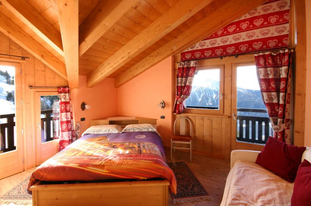 Villa Chalet Dei Rododendri à Valdisotto Extérieur photo